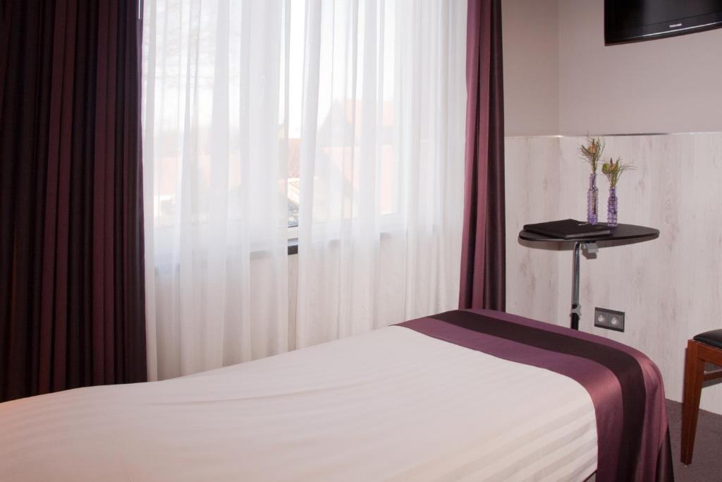 Hotel Brabant Hilvarenbeek Quarto foto